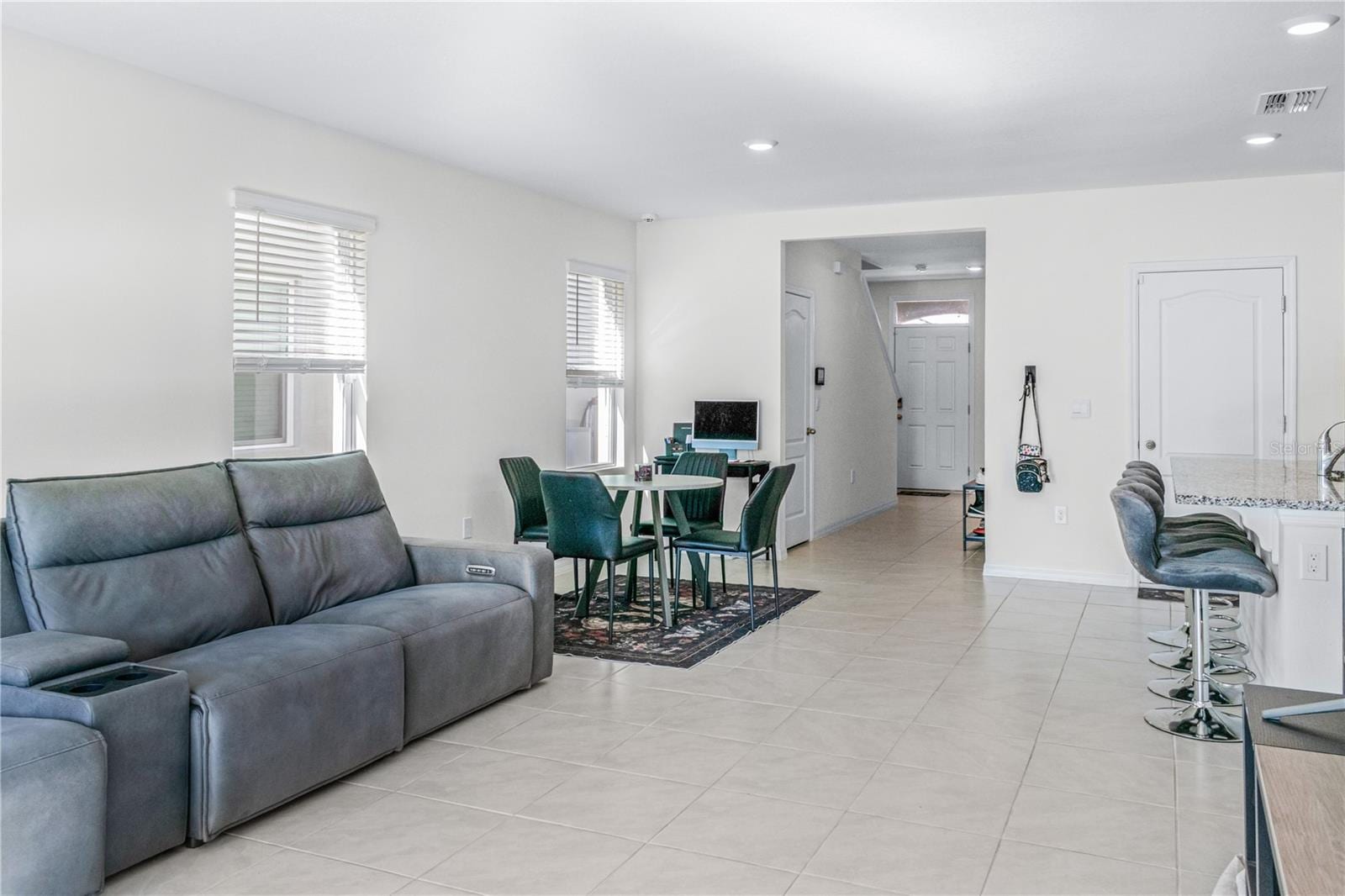 2454 Taloncrest photo 5