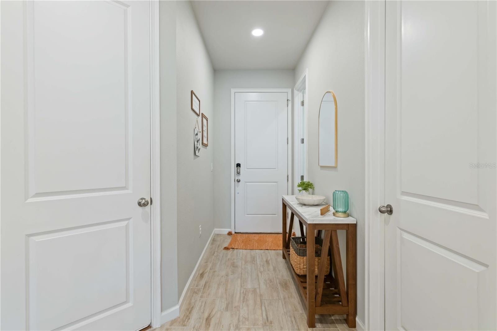 5658 Silverbridge Trl photo 4
