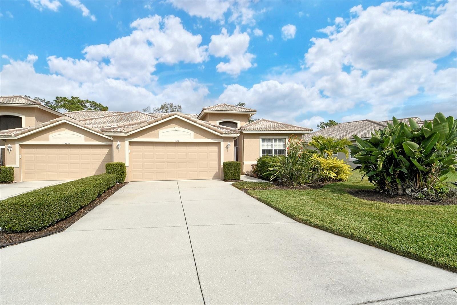 4516 Legacy CT photo 2