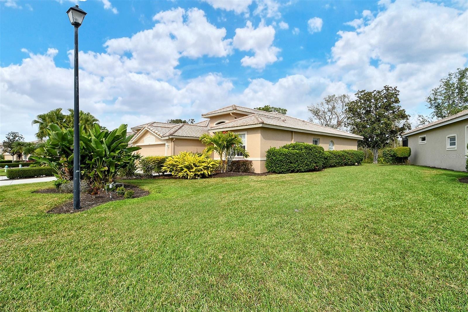 4516 Legacy CT photo 4