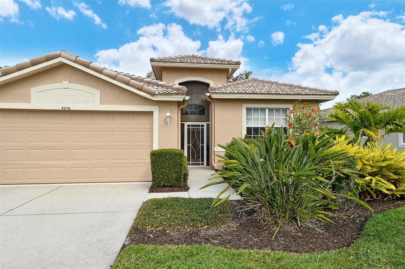 4516 Legacy CT photo 5