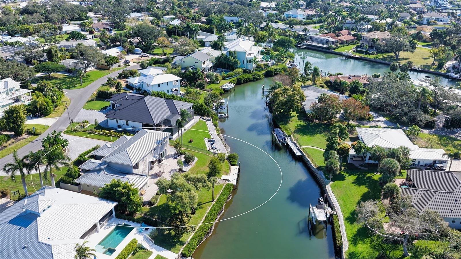 7430 Cove Ter photo 2