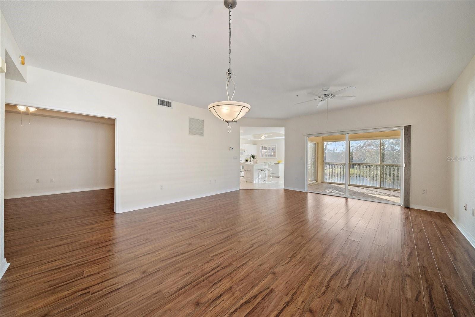 6318 Grand Oak Cir #204 photo 5