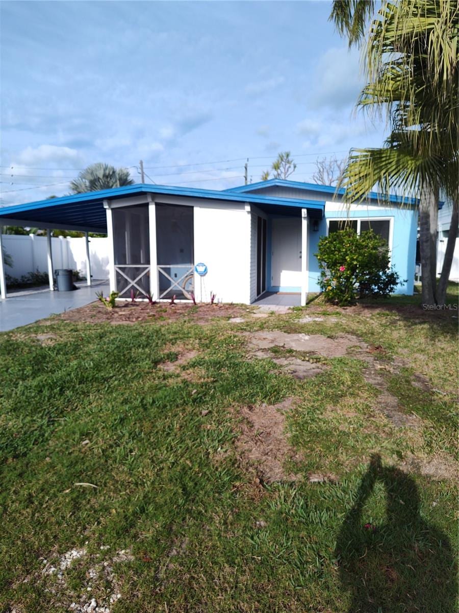 306 Magnolia Ave photo 2
