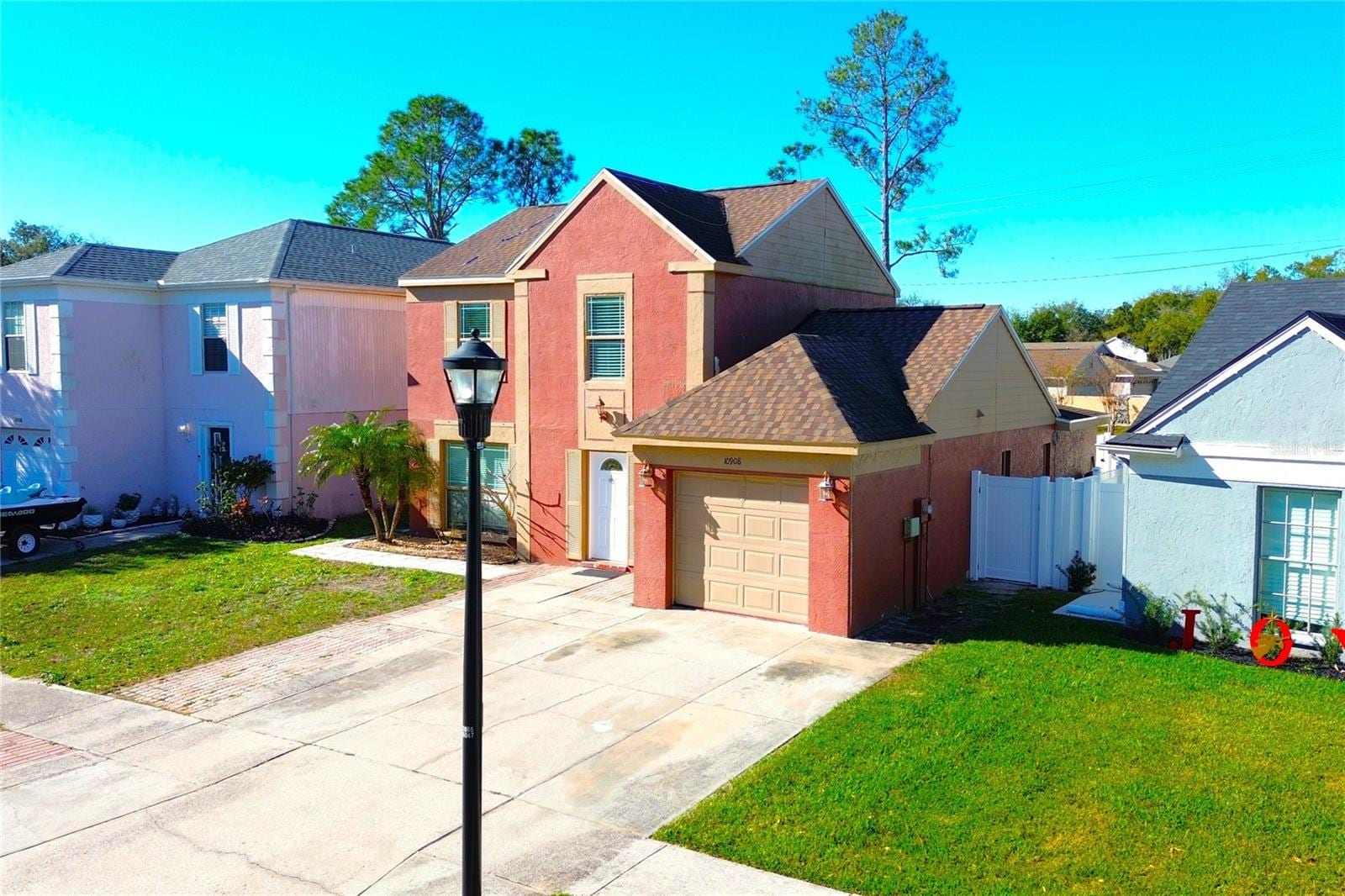 10908 Brightside Dr photo 4