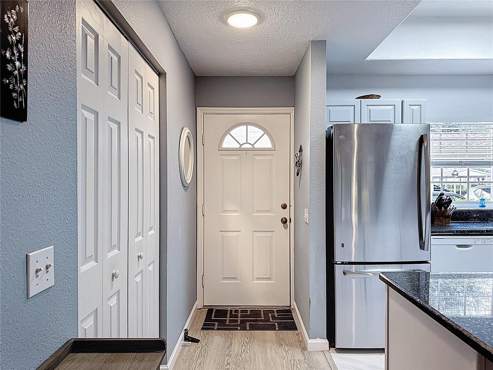 8315 Glenrose Way #1414 photo 4