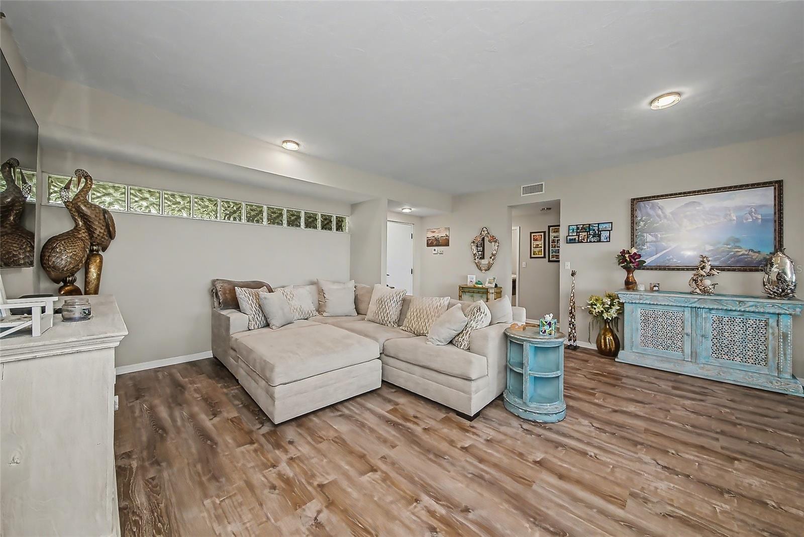5408 Eagles Point Cir #302 photo 5