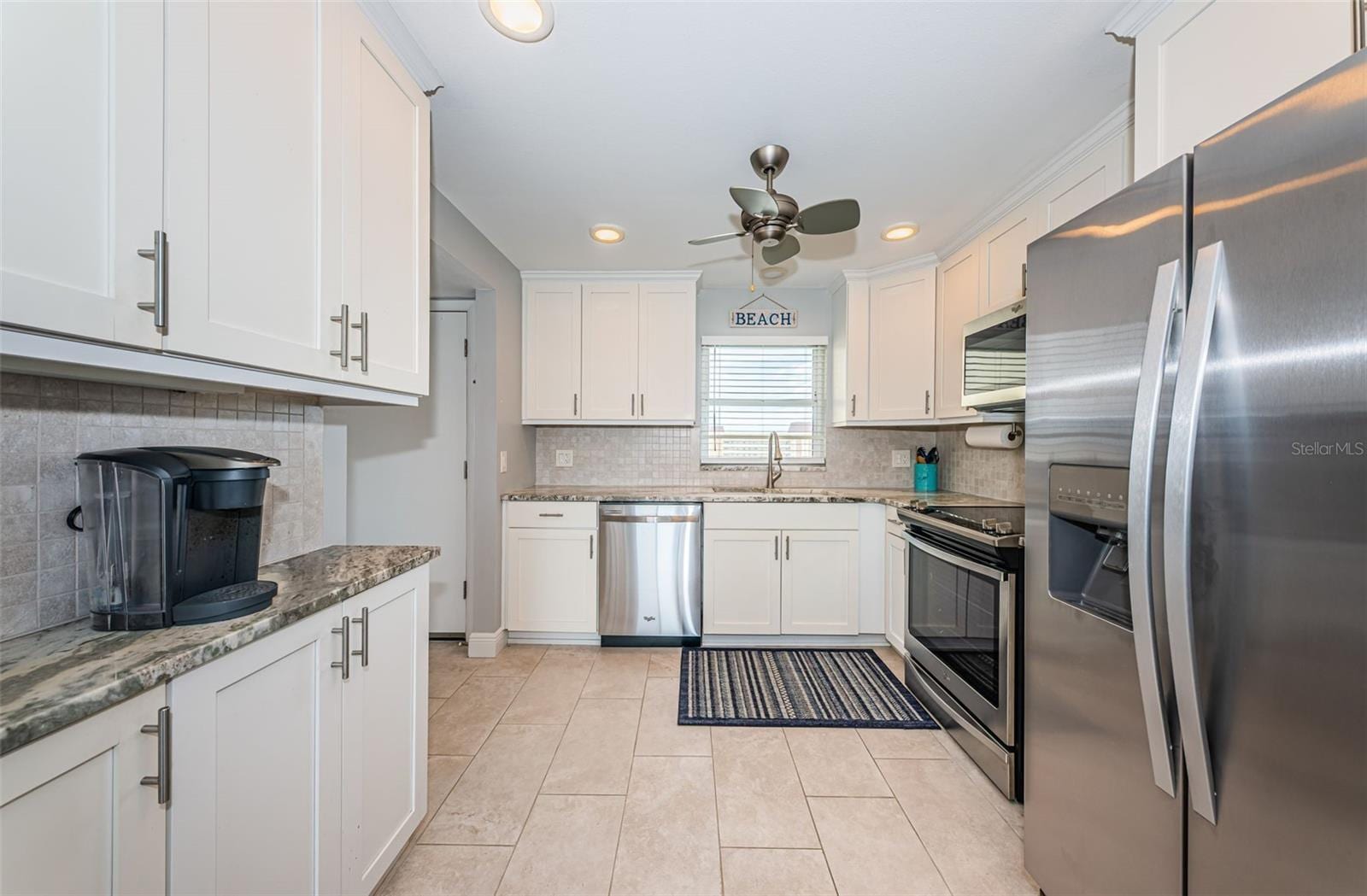 4775 Cove Cir #904 photo 2