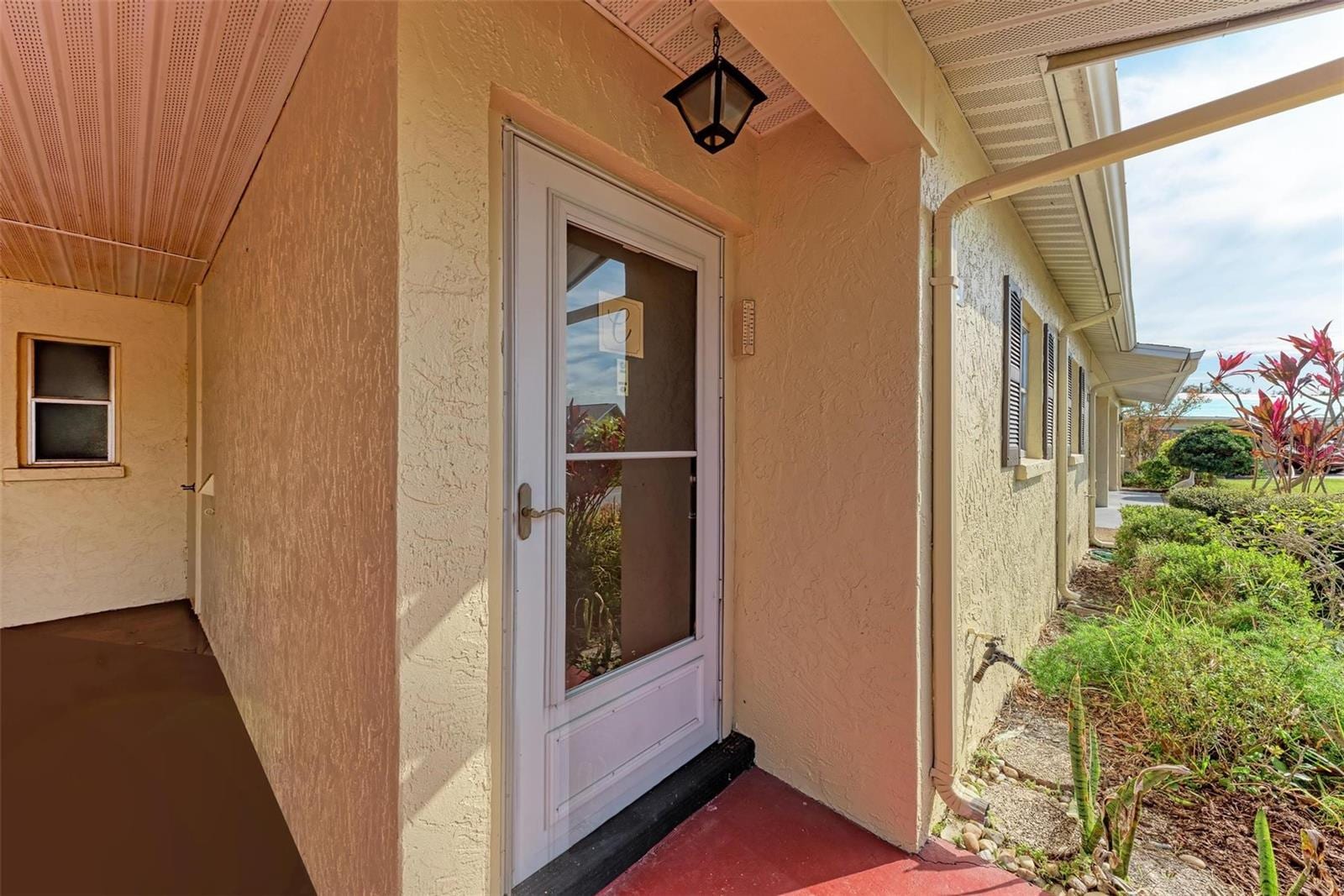 390 301 Blvd W #8C photo 5
