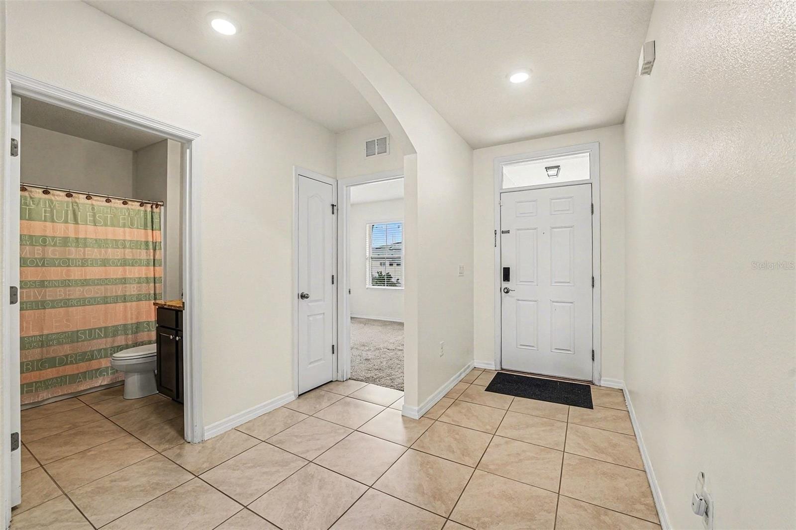 3180 Country Club Cir photo 3