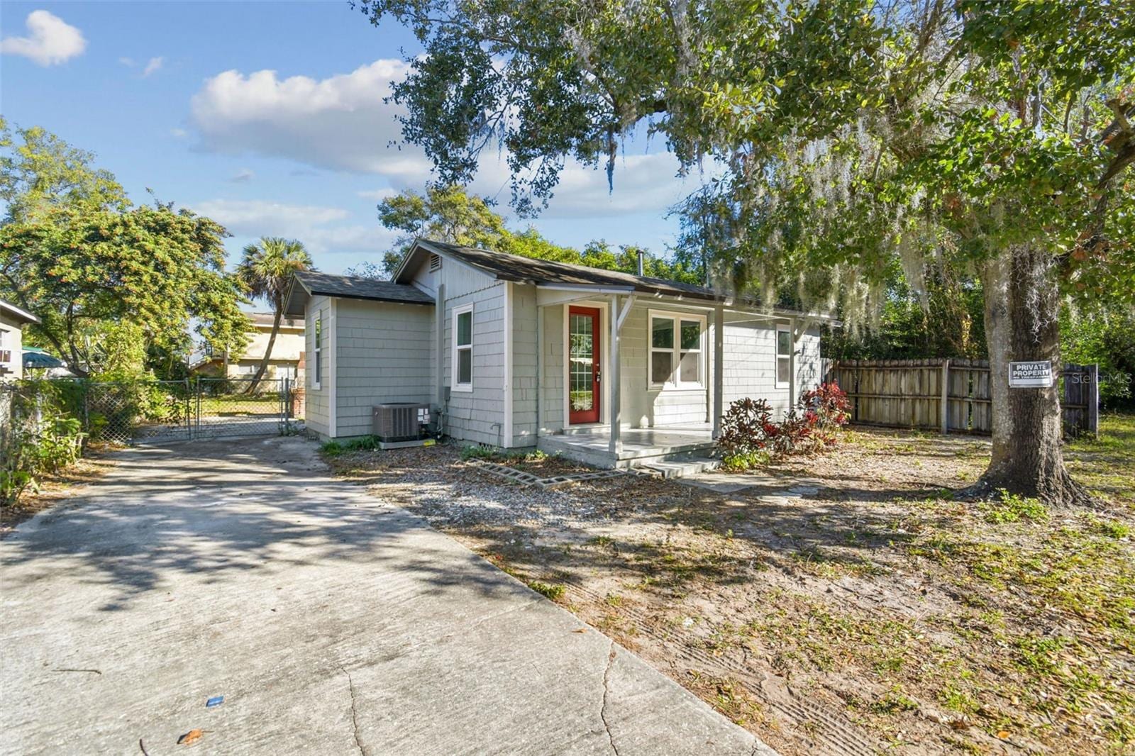 2308 Everett St photo 2
