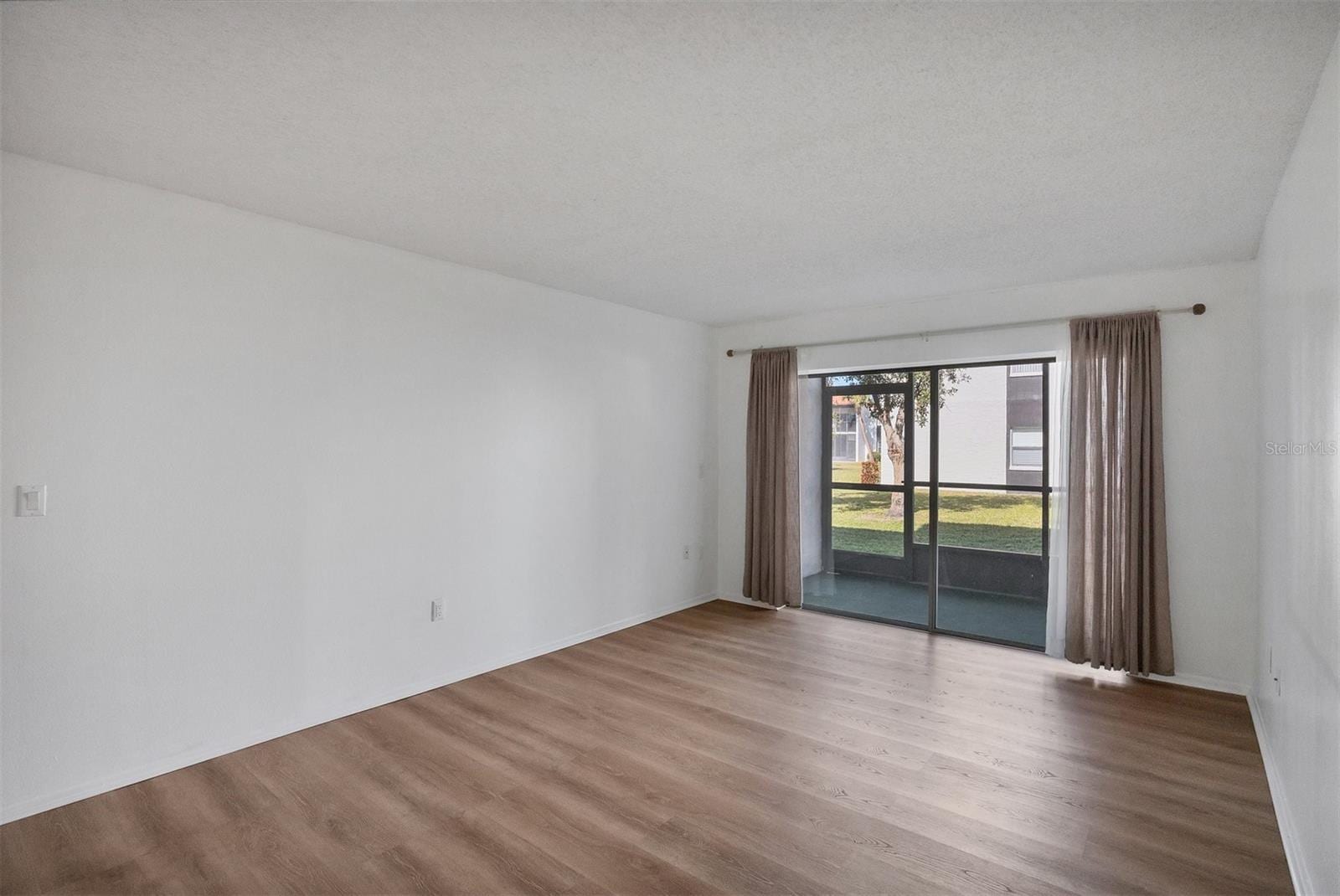 3231 Beneva Rd #103 photo 5