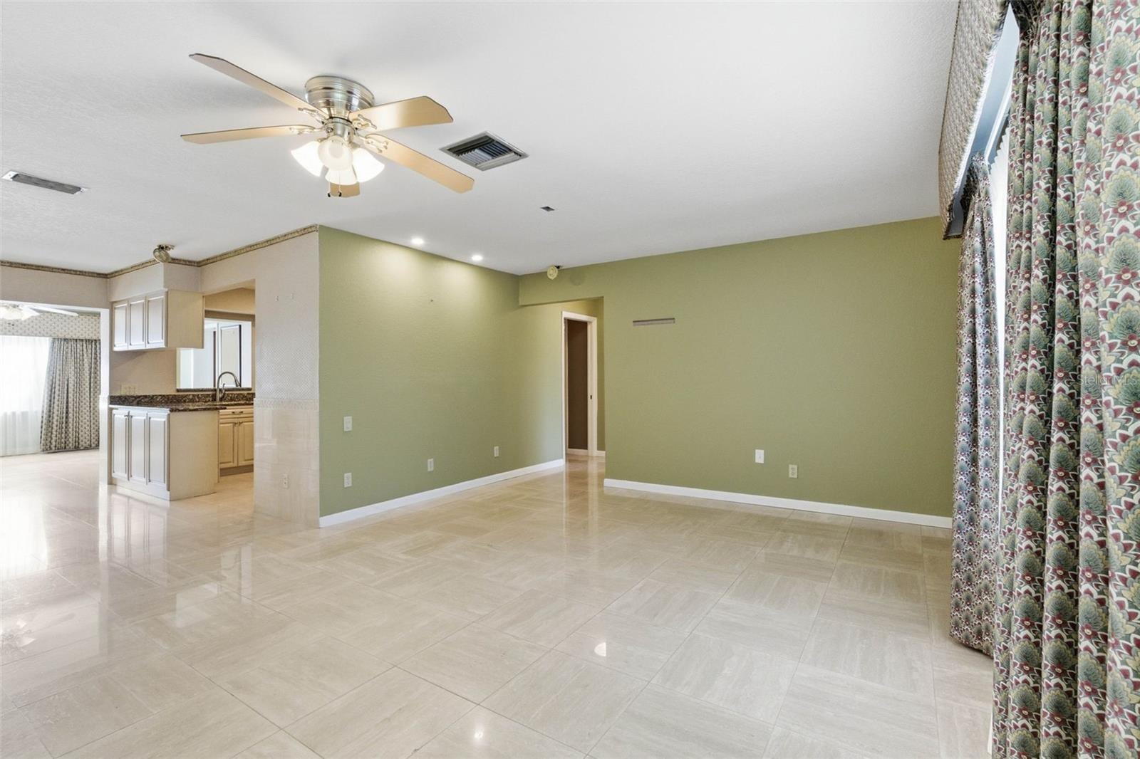 8408 Annwood Rd #8408 photo 4