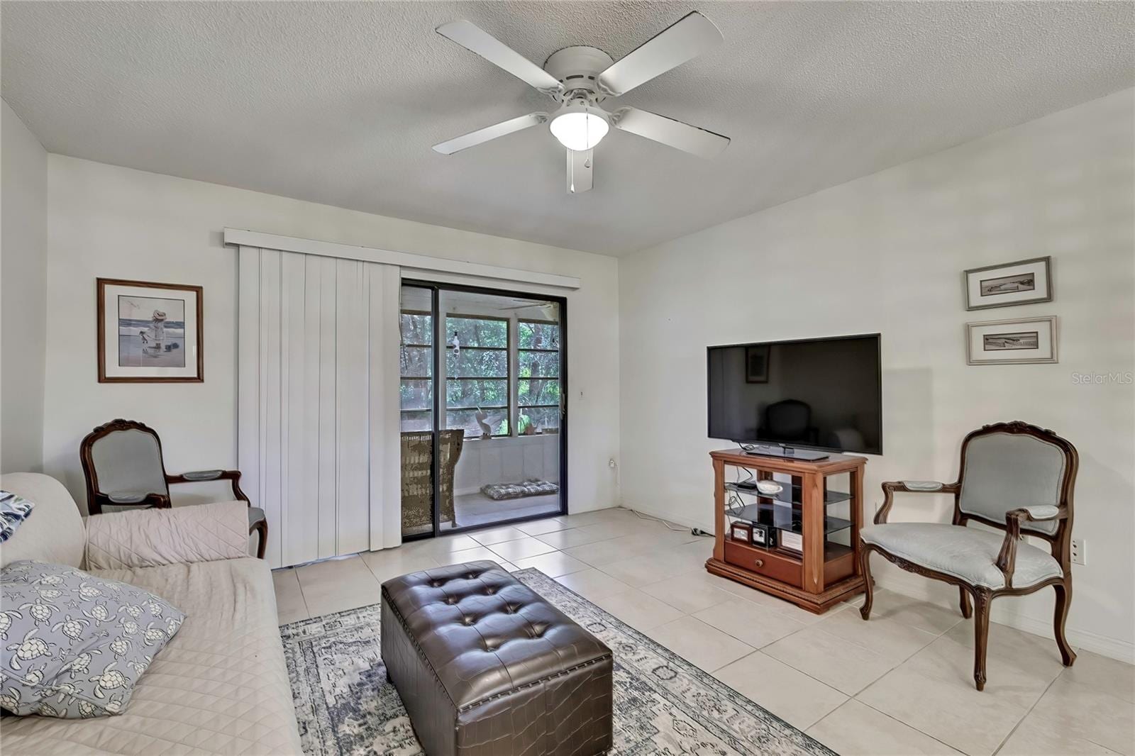 2111 Forester Way photo 4