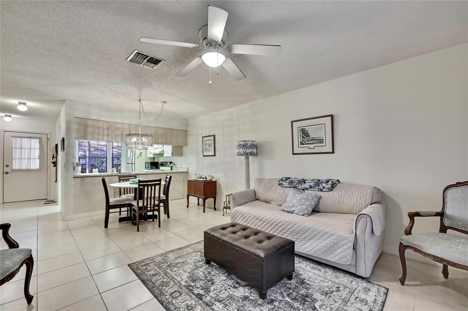 2111 Forester Way photo 5