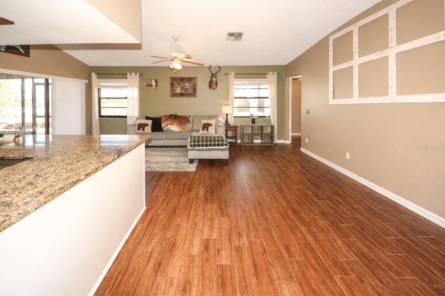 13277 Delbarton St photo 5