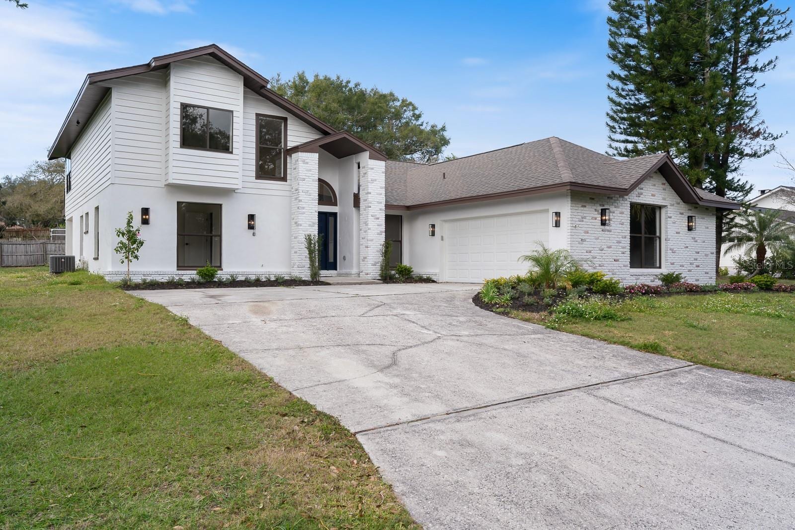1944 Vista View Dr photo 3