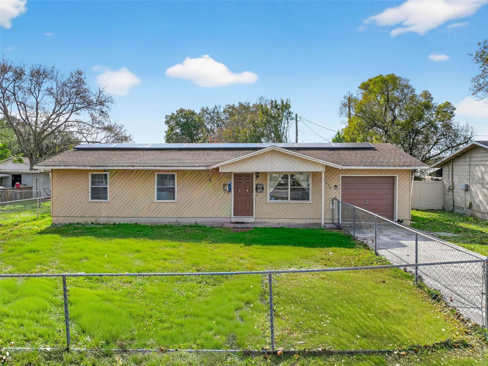 2613 Fowler Ave photo 2