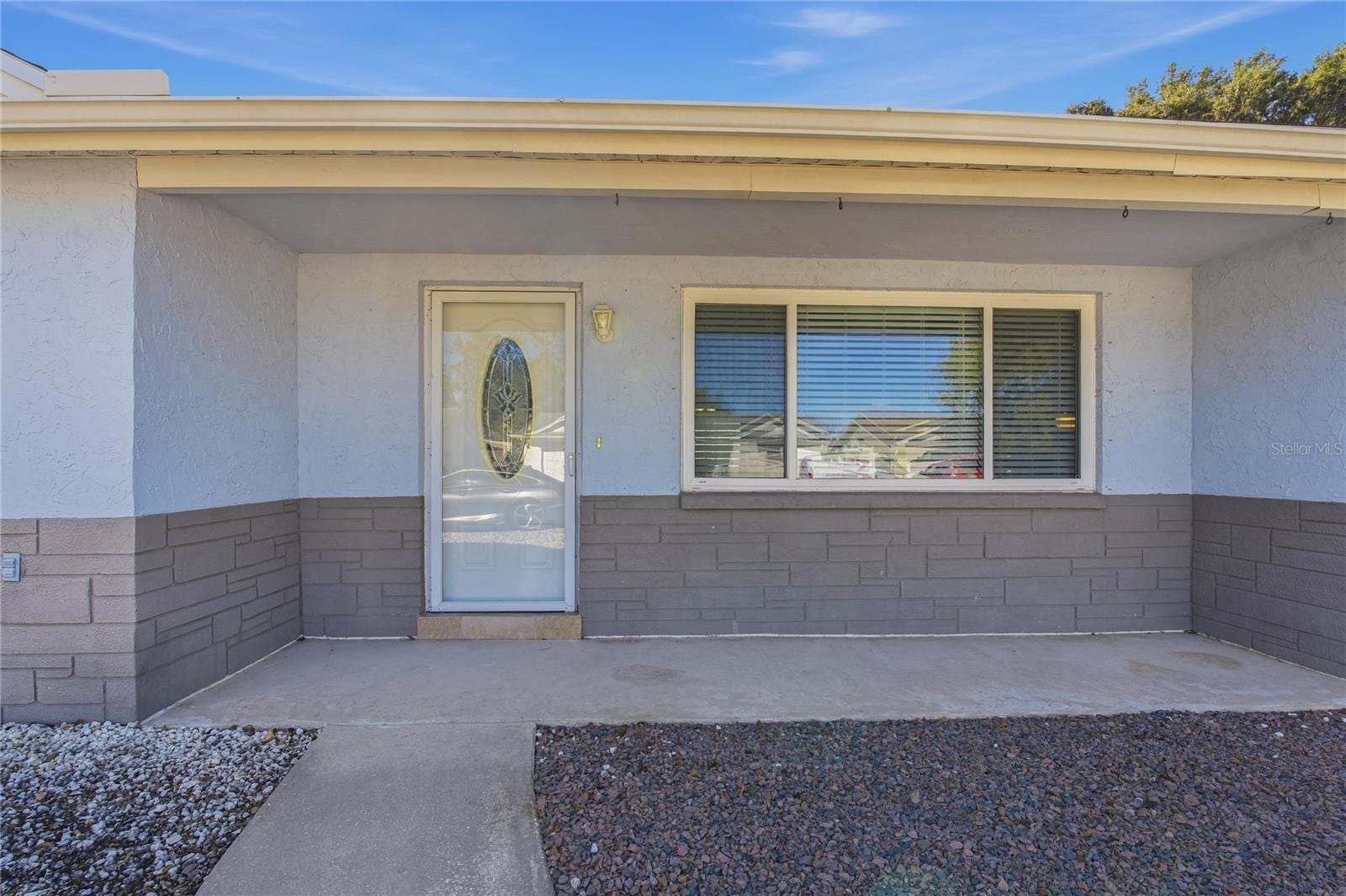 7420 Sandalwood Dr photo 4