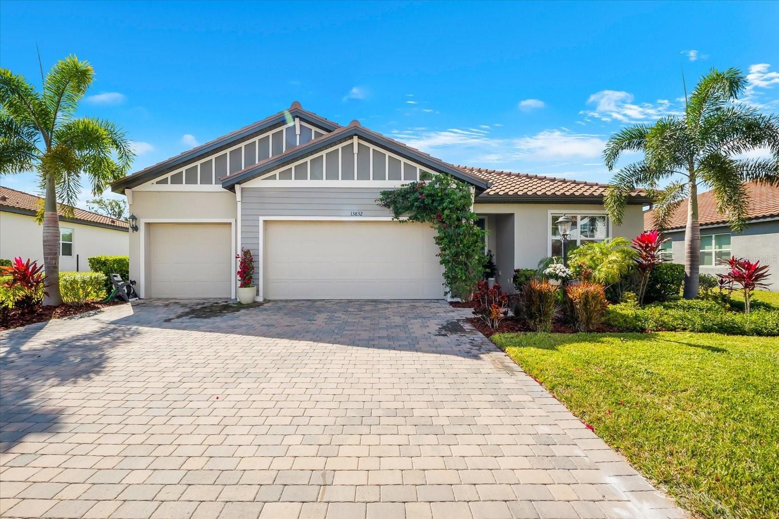 13832 Green Hammock Pl photo 3