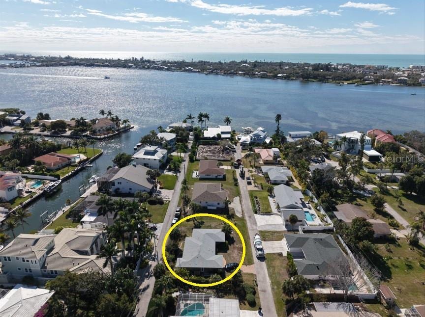 1648 Idle Ln photo 3