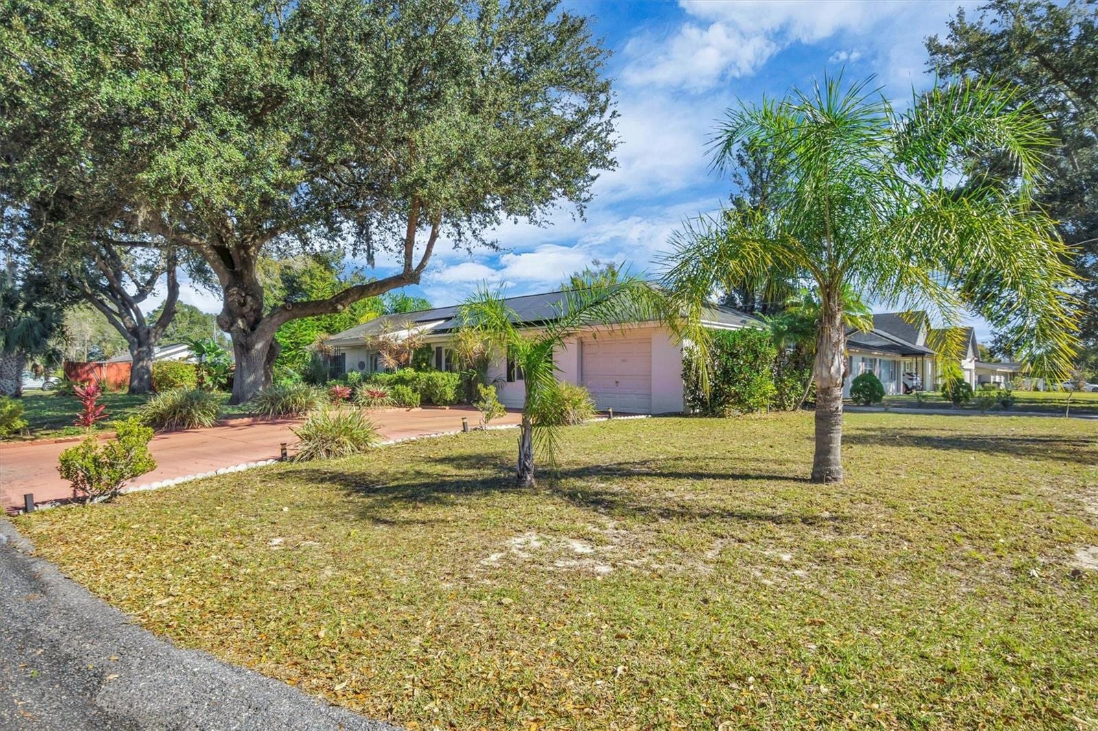 105 Owen Cir S photo 5