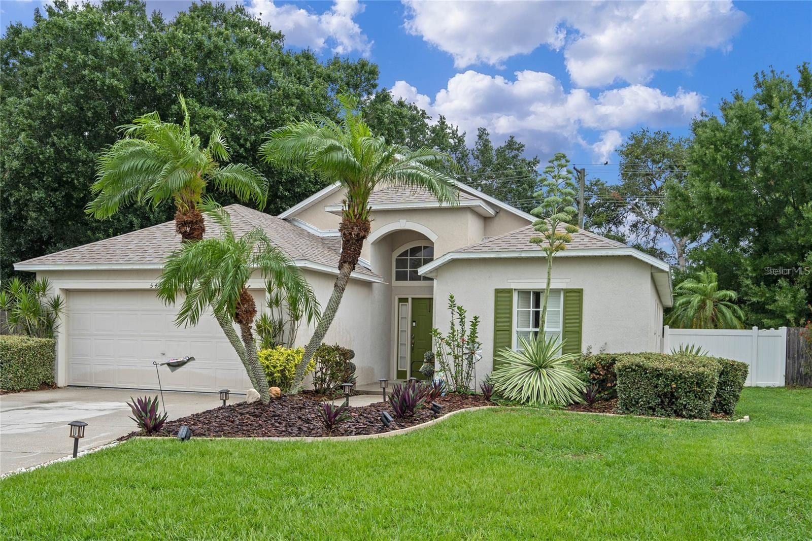 541 Heather Glen Dr photo 2