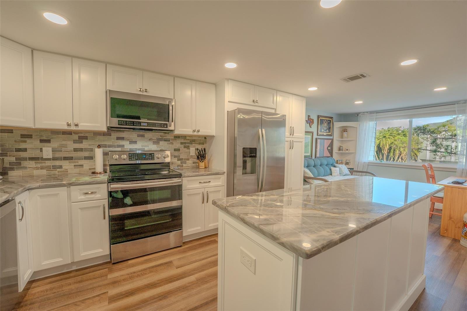 324 Windrush Blvd #11 photo 4