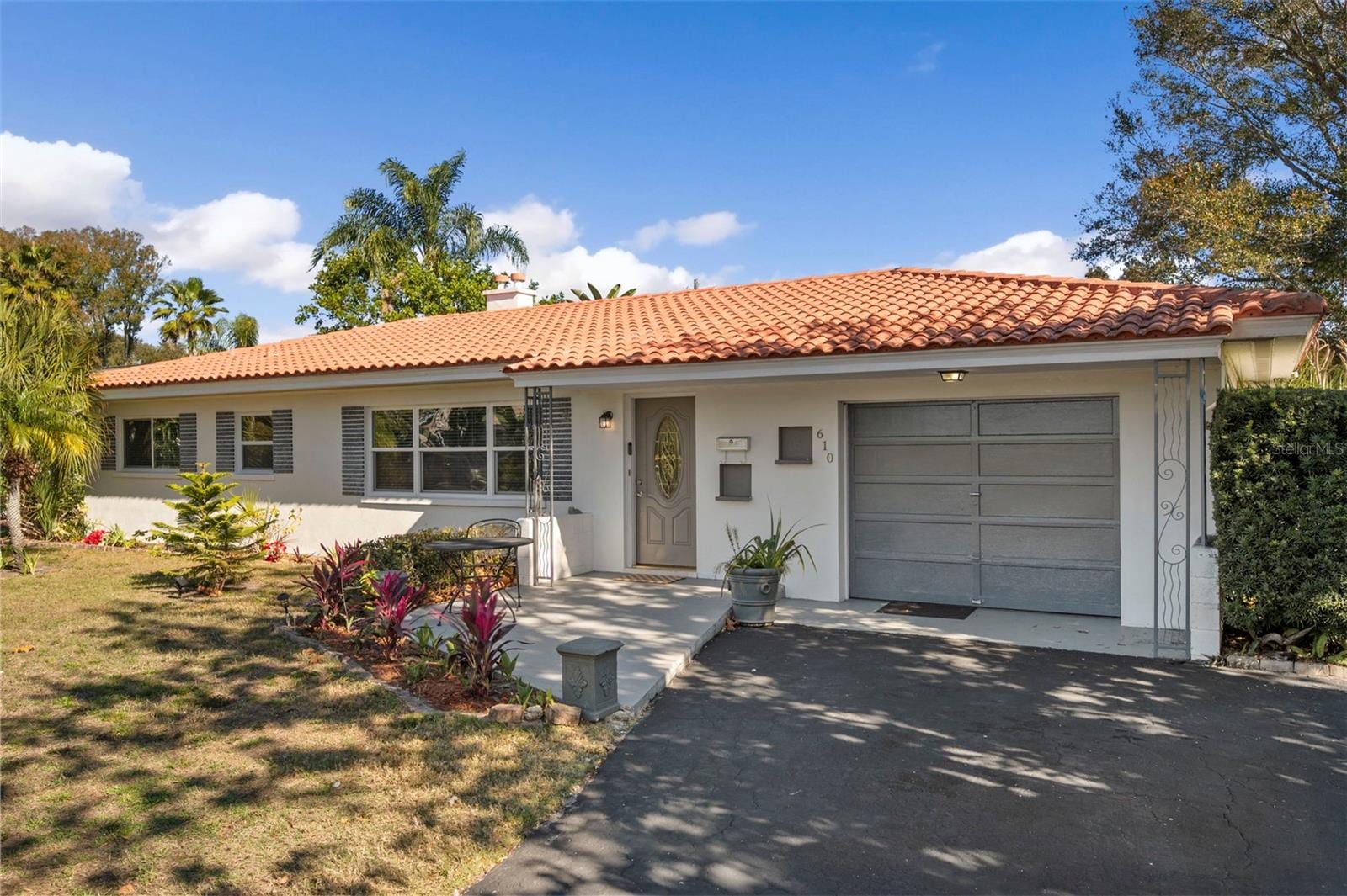 610 Palm Ave photo 5