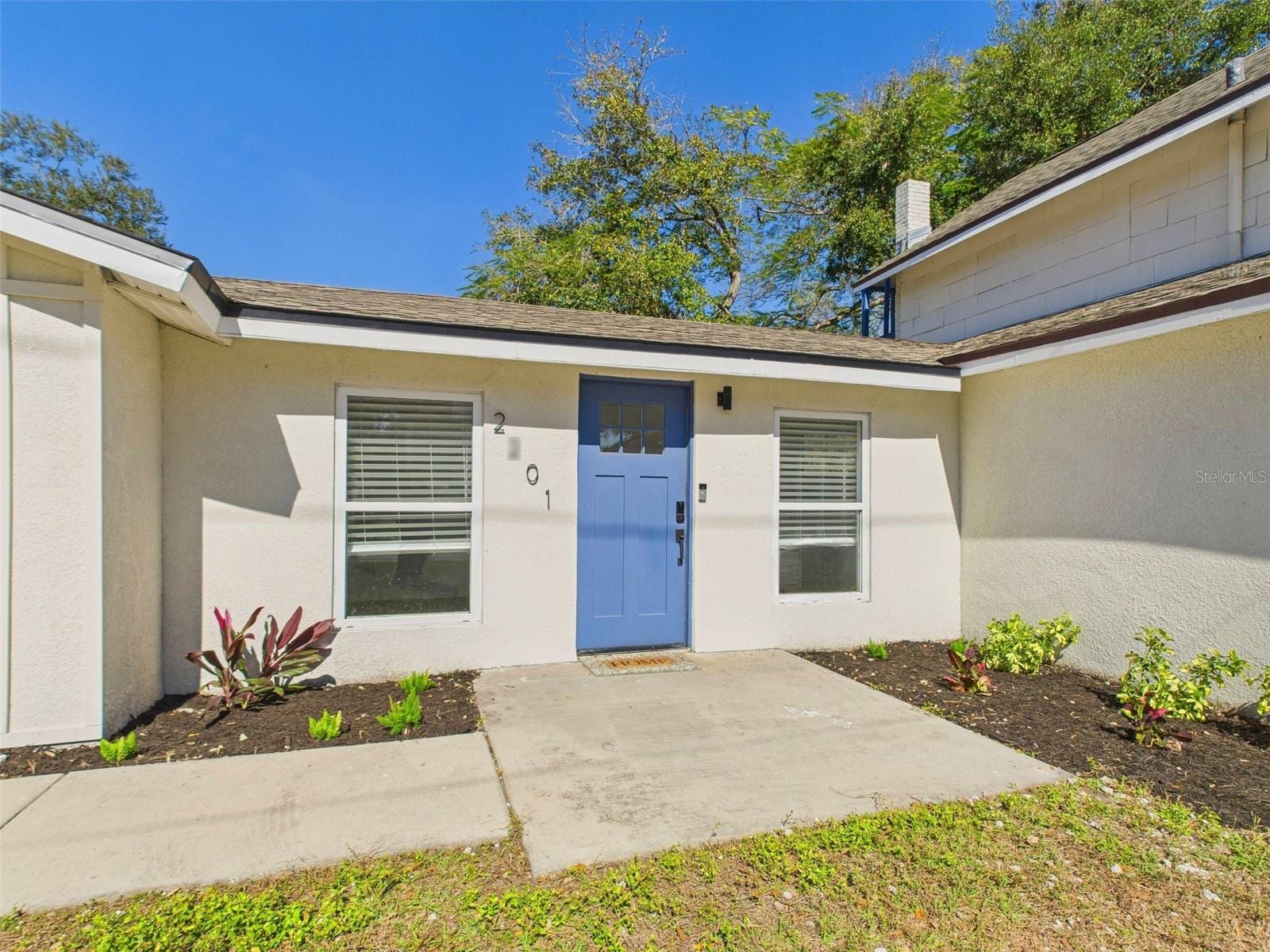 2201 50th Ave N photo 2