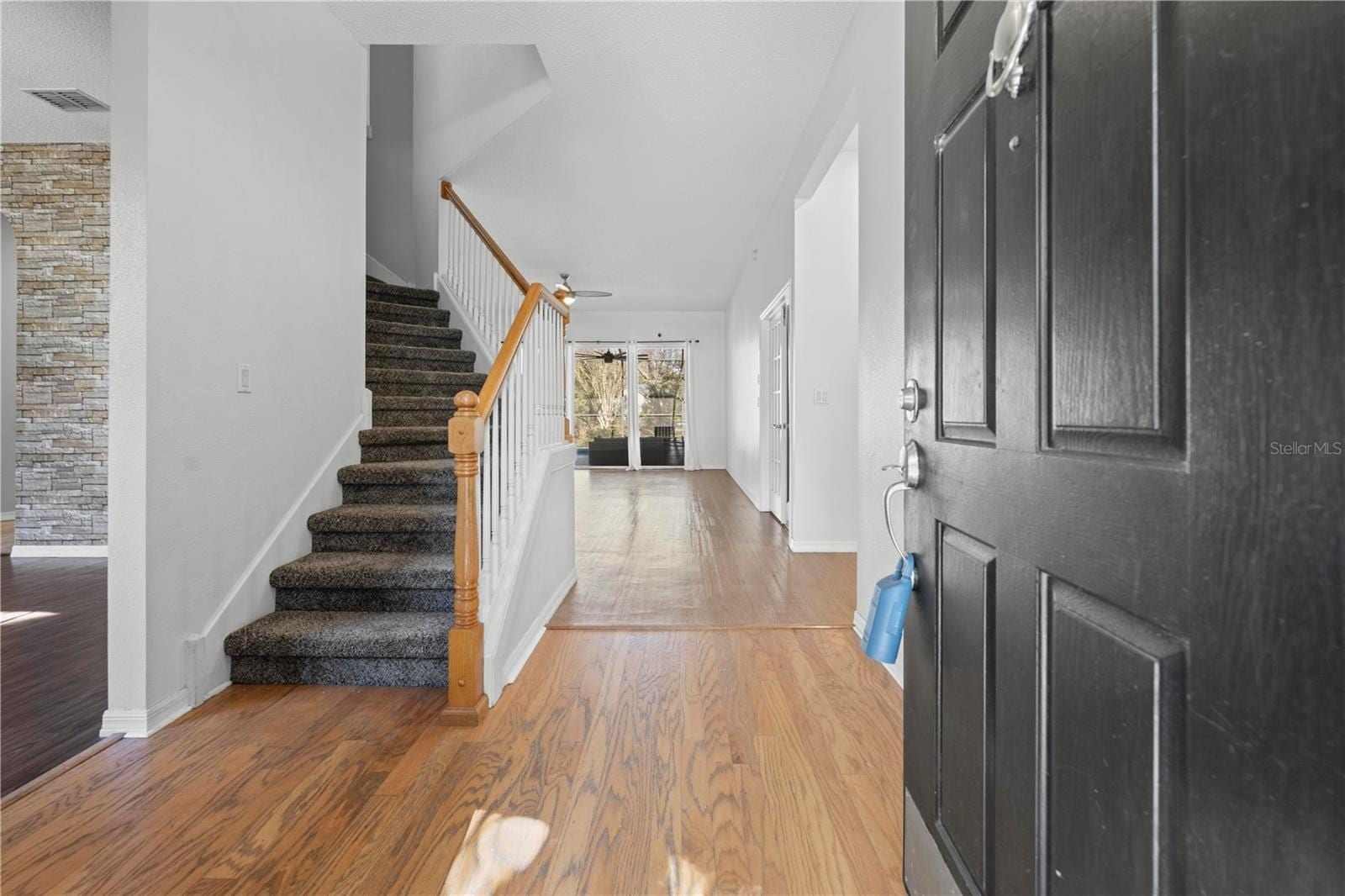 5123 Shorewood Dr photo 4
