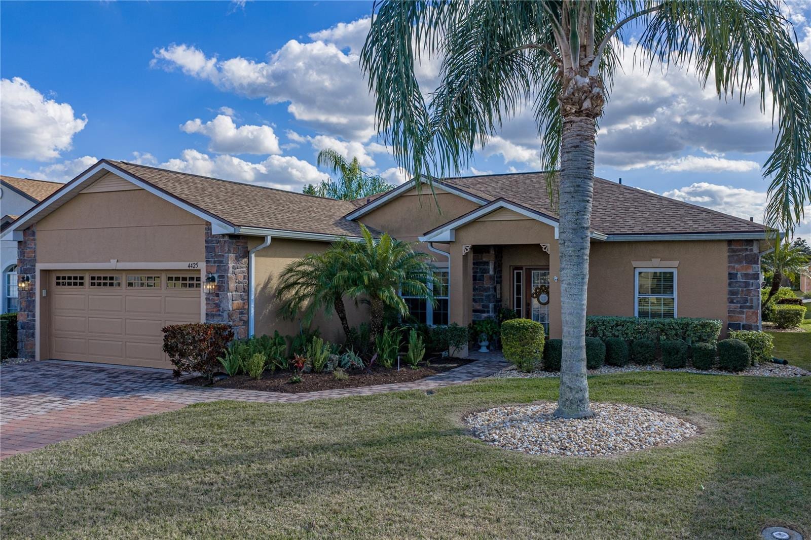 4425 Turnberry Ln photo 4