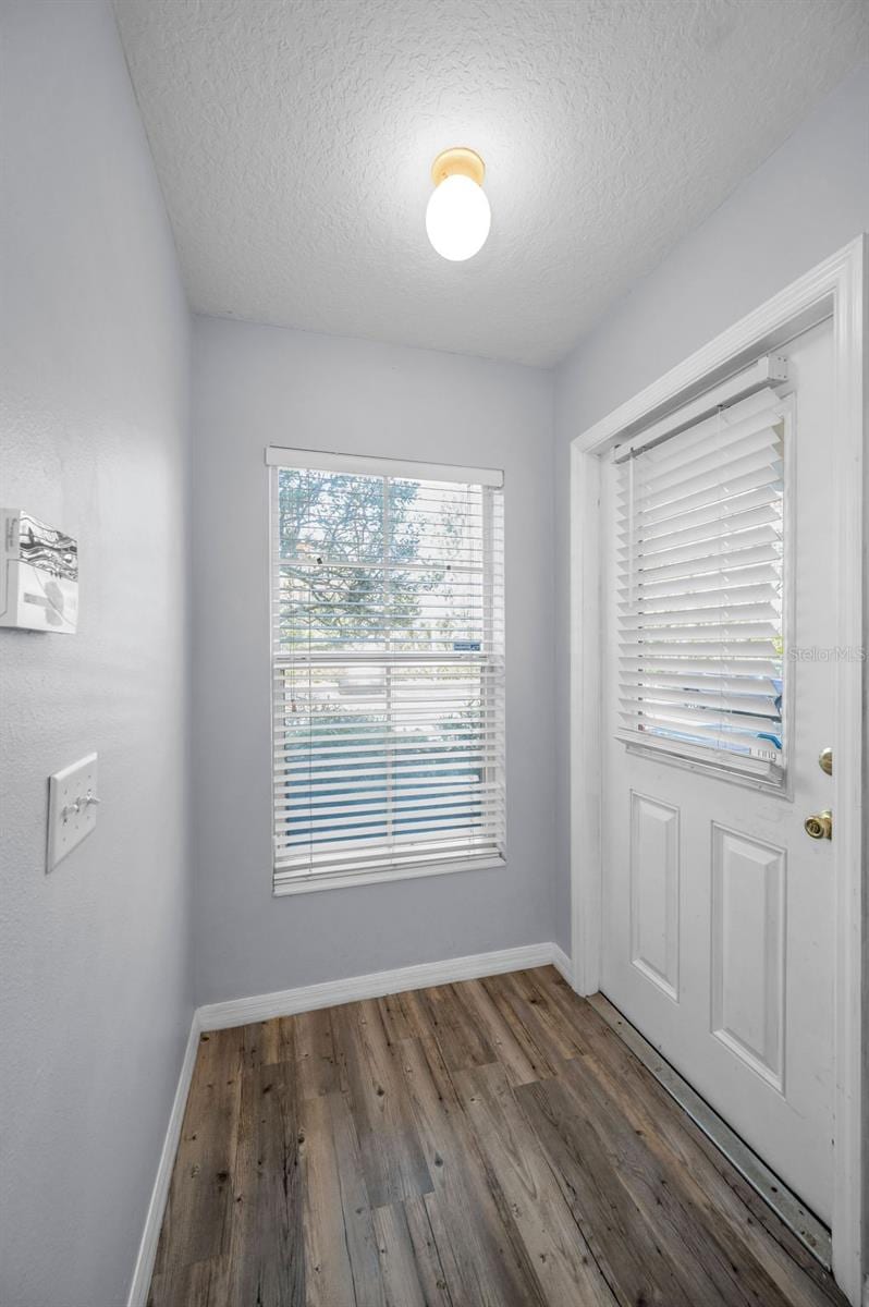 9614 Charlesberg Dr photo 4
