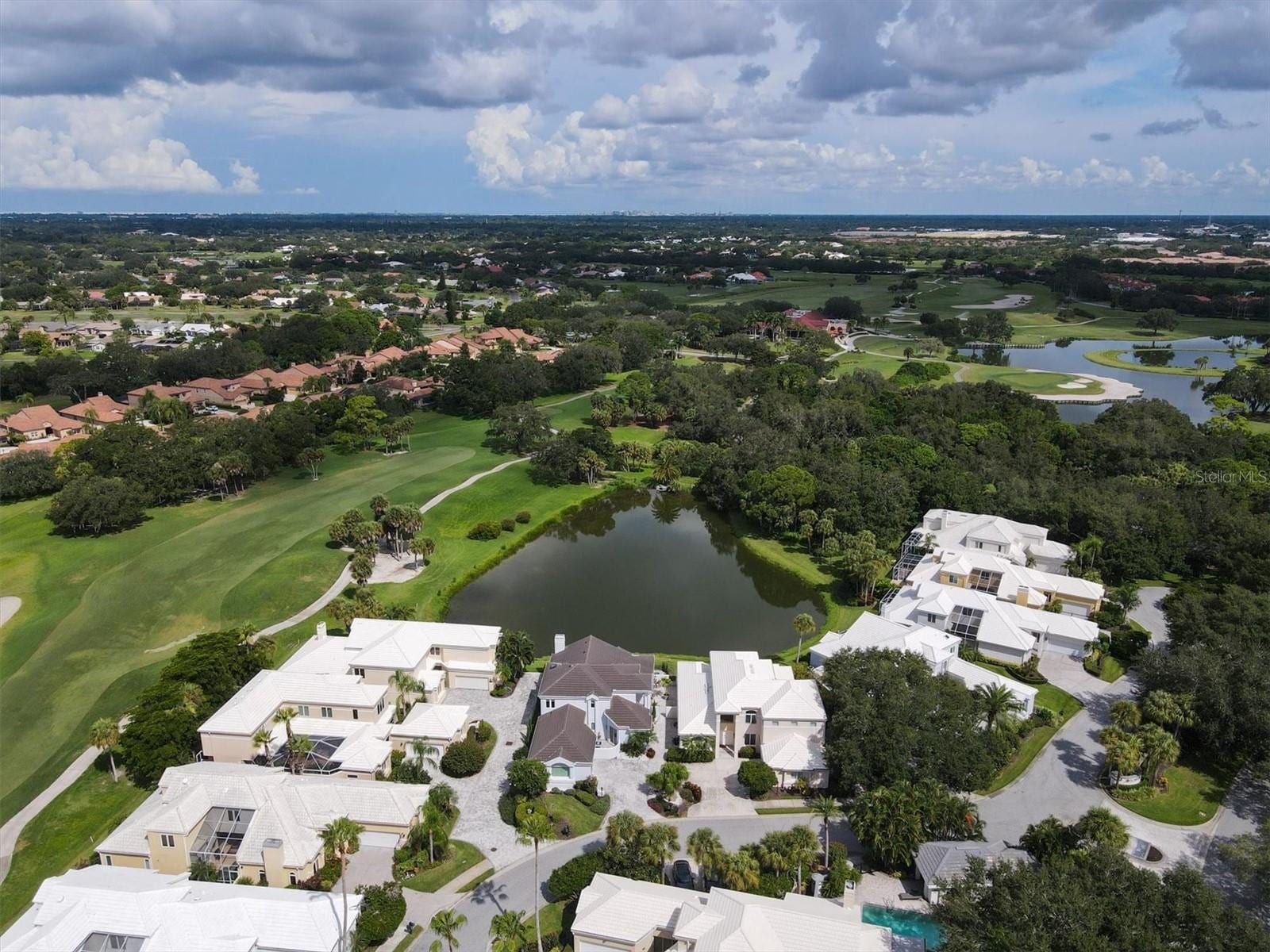 7716 Club Ln photo 3