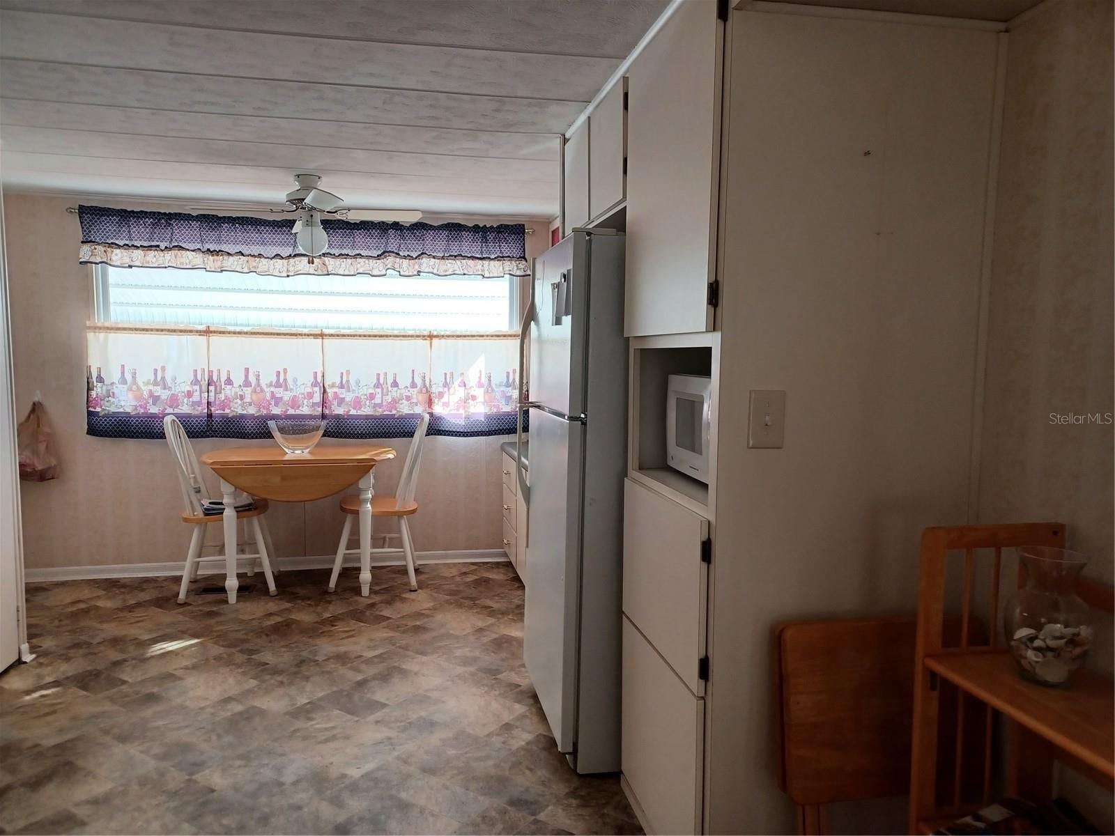 34701 Rosebud Row photo 2