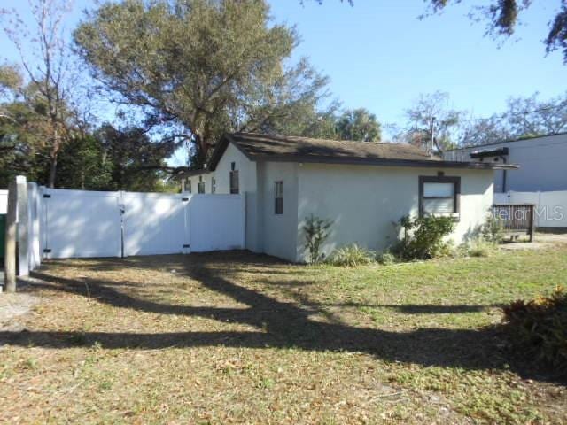 8421 N Orangeview Ave photo 4