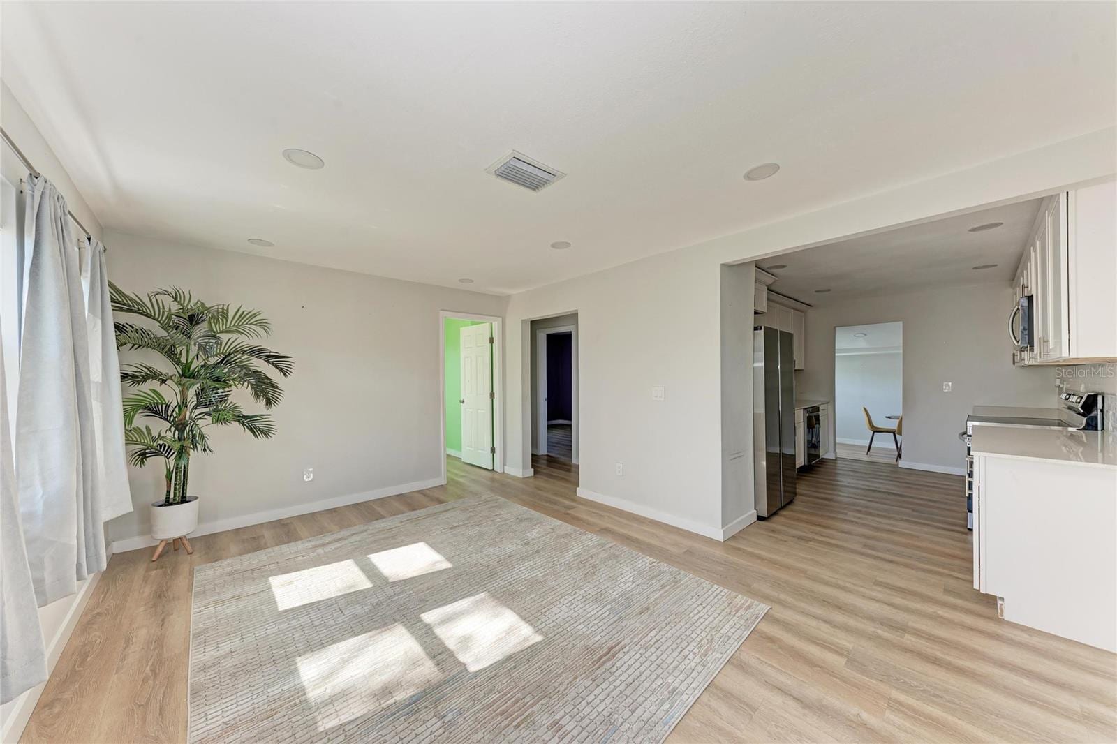 702 20th Ave W photo 2