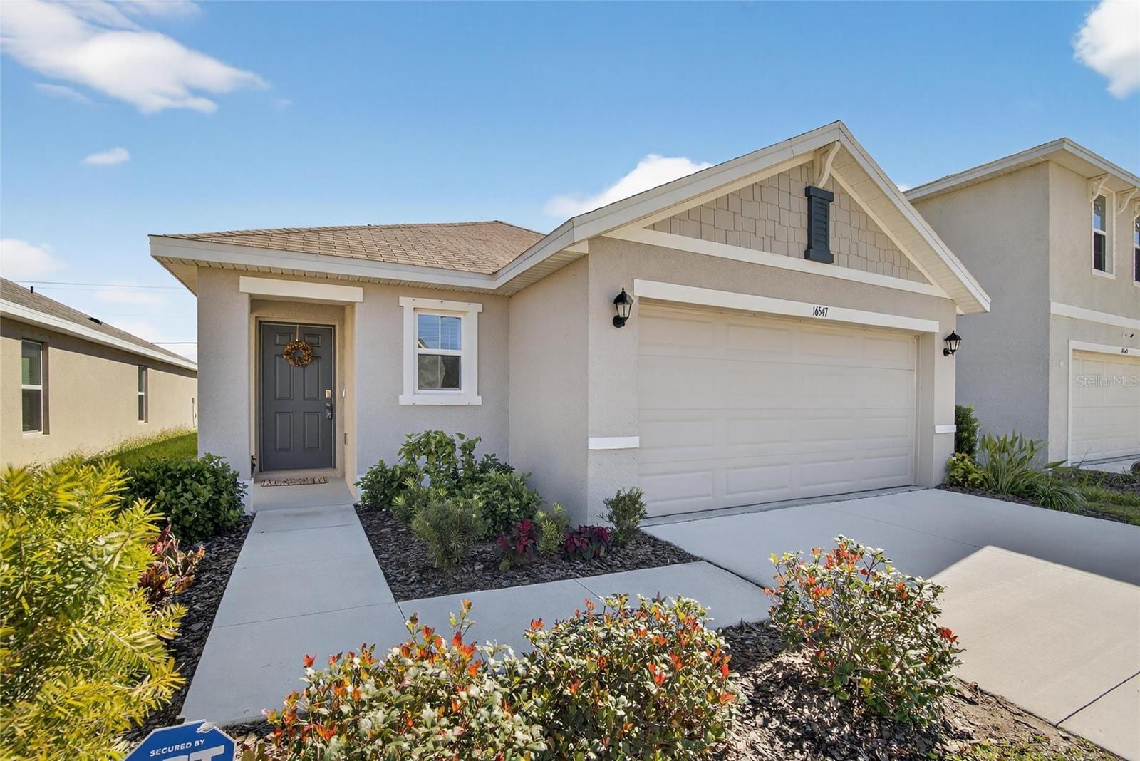 16547 Mosaic Oar Dr photo 2