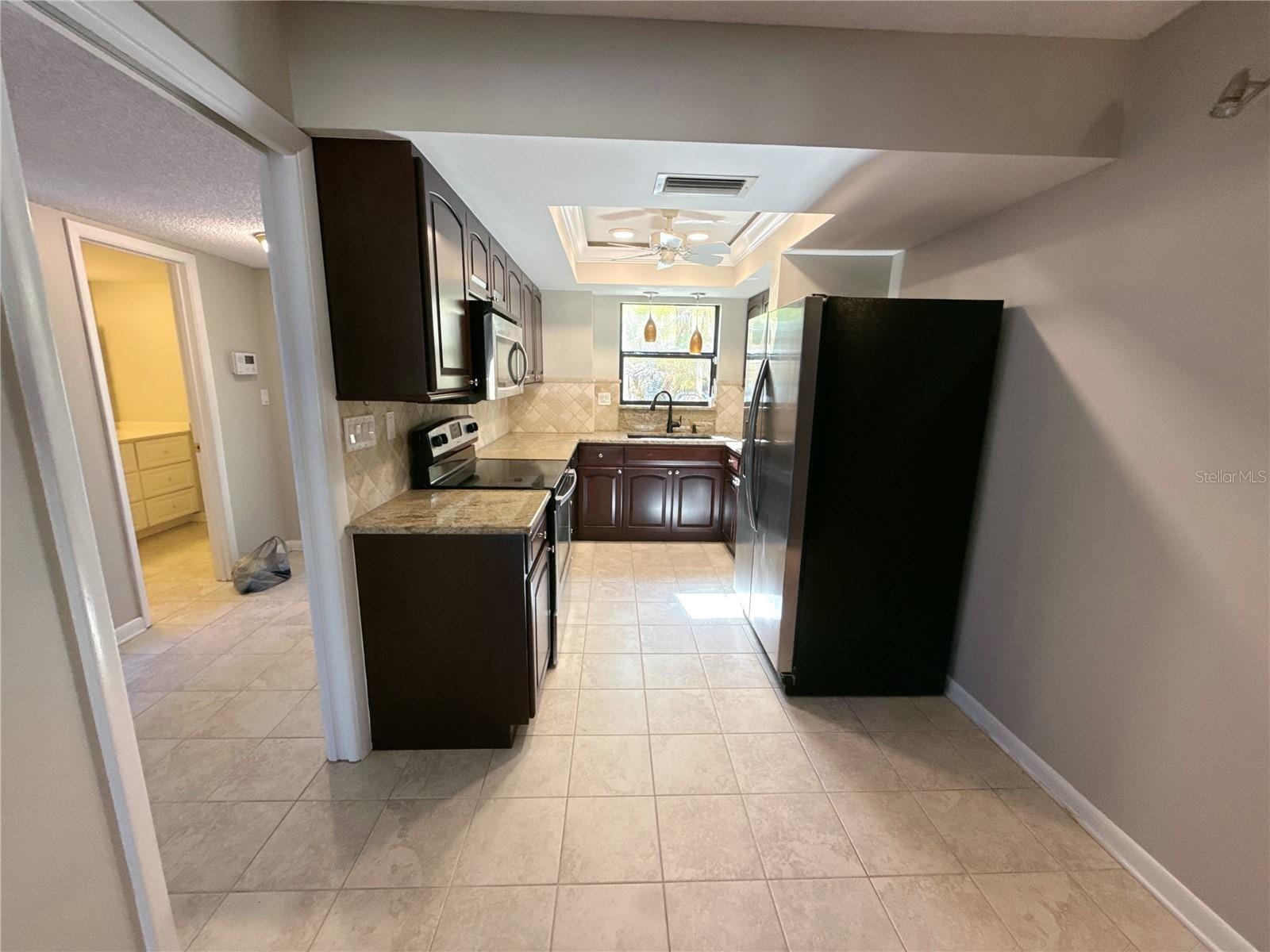 13516 Palmwood Ln photo 3