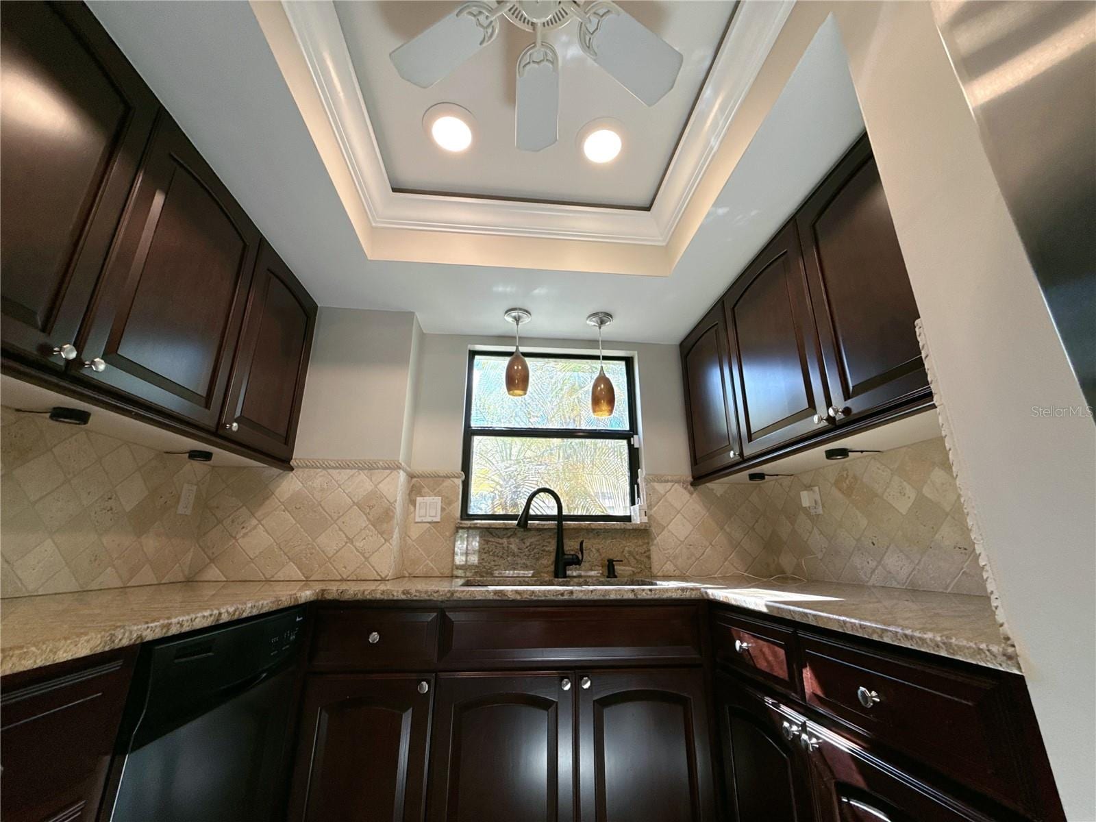 13516 Palmwood Ln photo 5