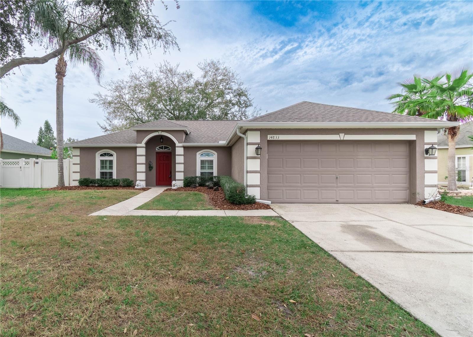 14833 Redcliff Dr photo 3