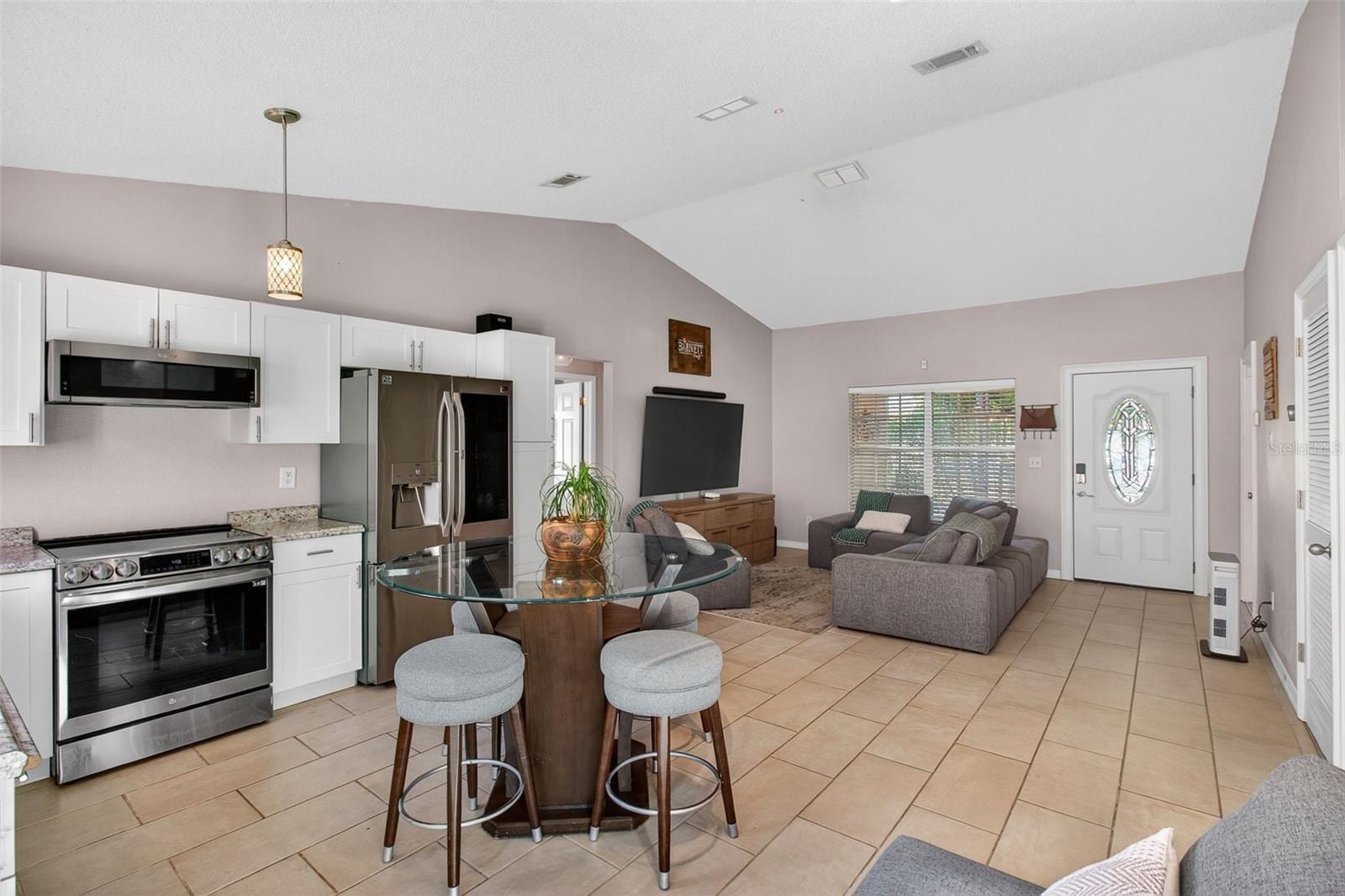 1688 Taylor Lake Cir photo 5