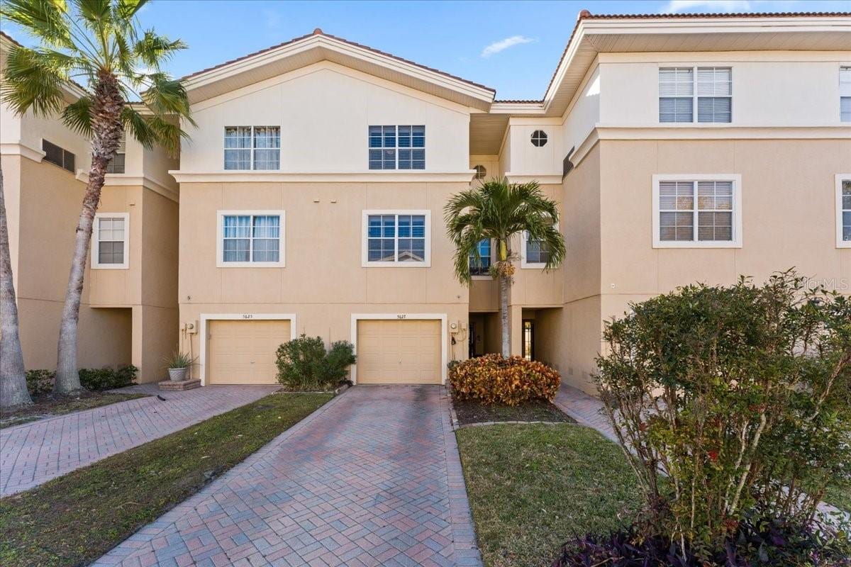 5627 Red Snapper CT photo 4