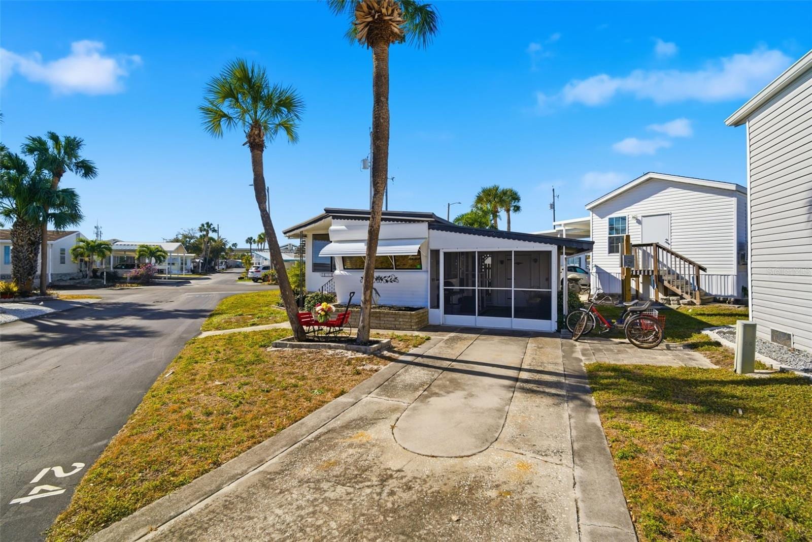 4851 W Gandy Blvd #B4L24 photo 4