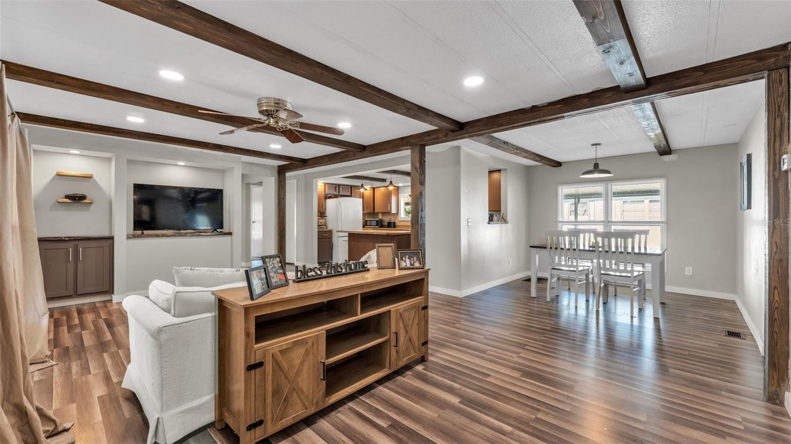 521 Oak Rdg E photo 2