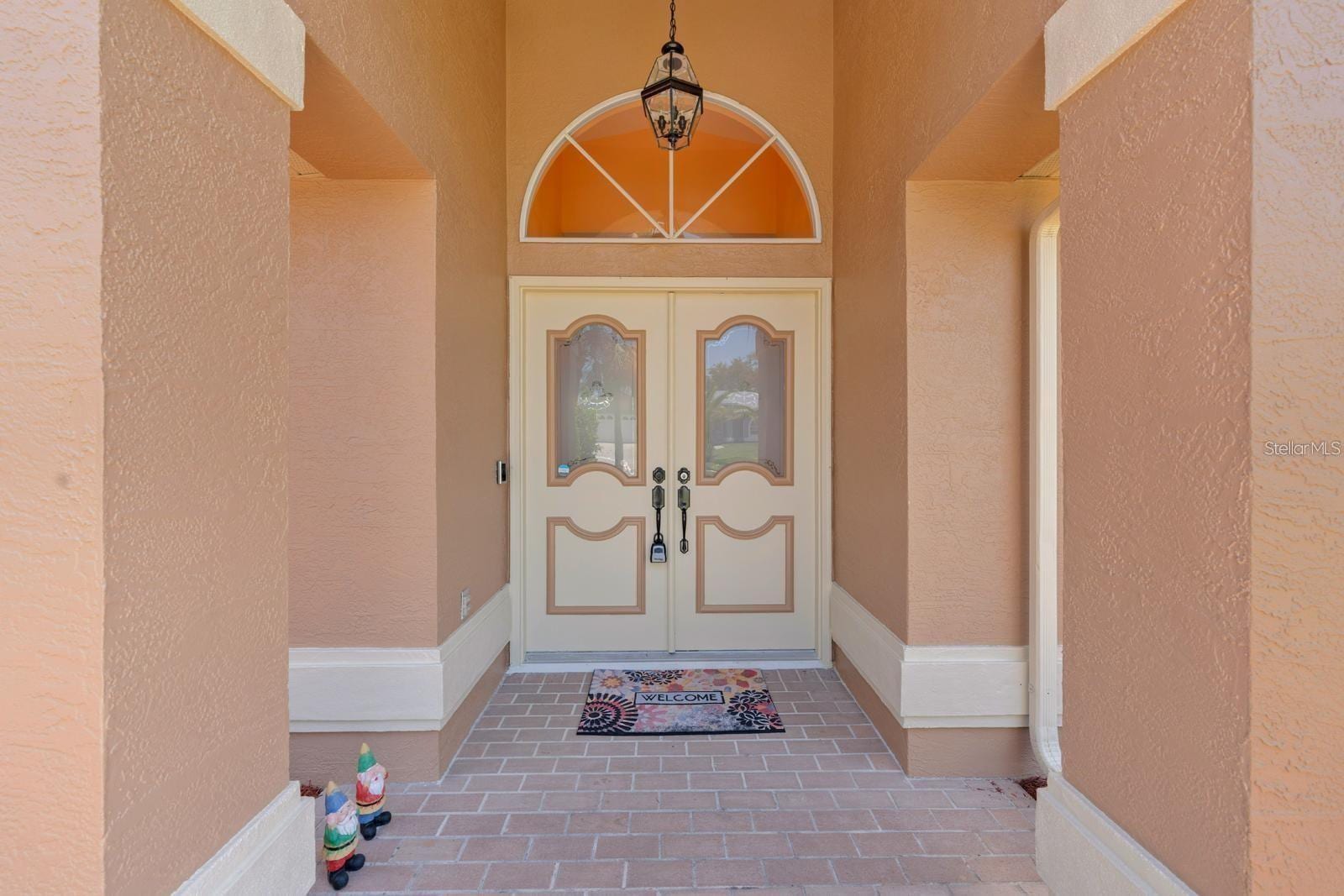 10228 Yellow Pine Way photo 4