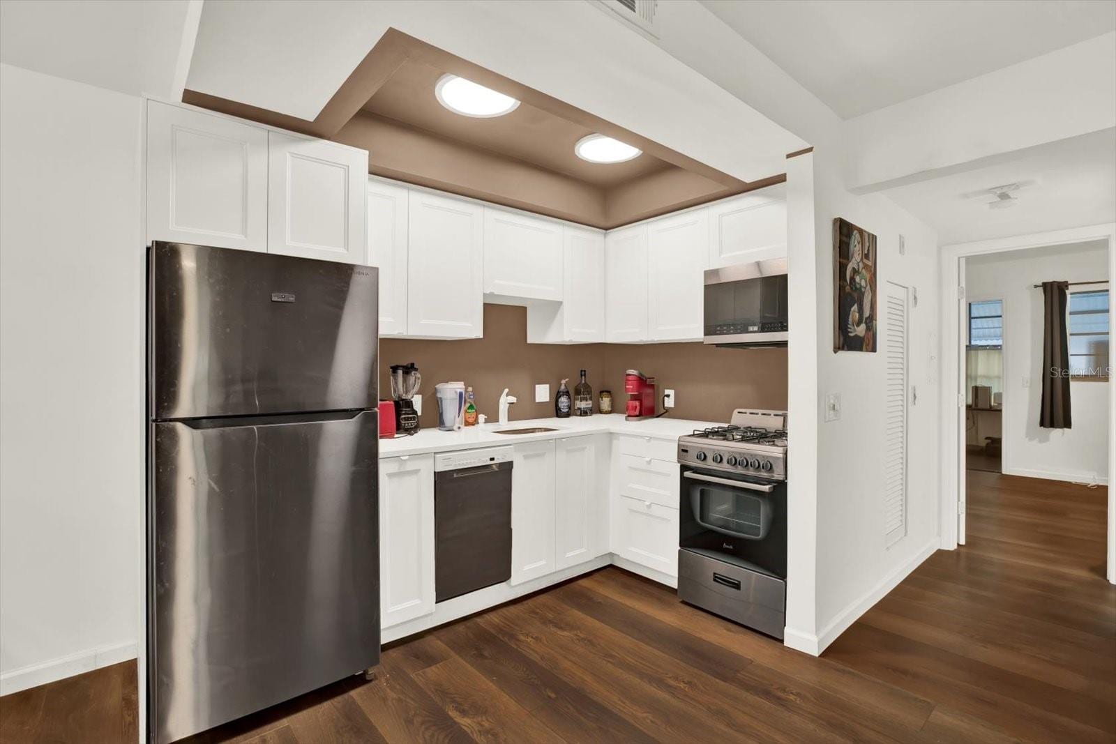 6015 19th St N #216 photo 3