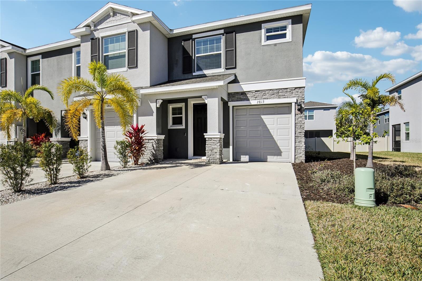 2813 Midnight Pearl Dr photo 2