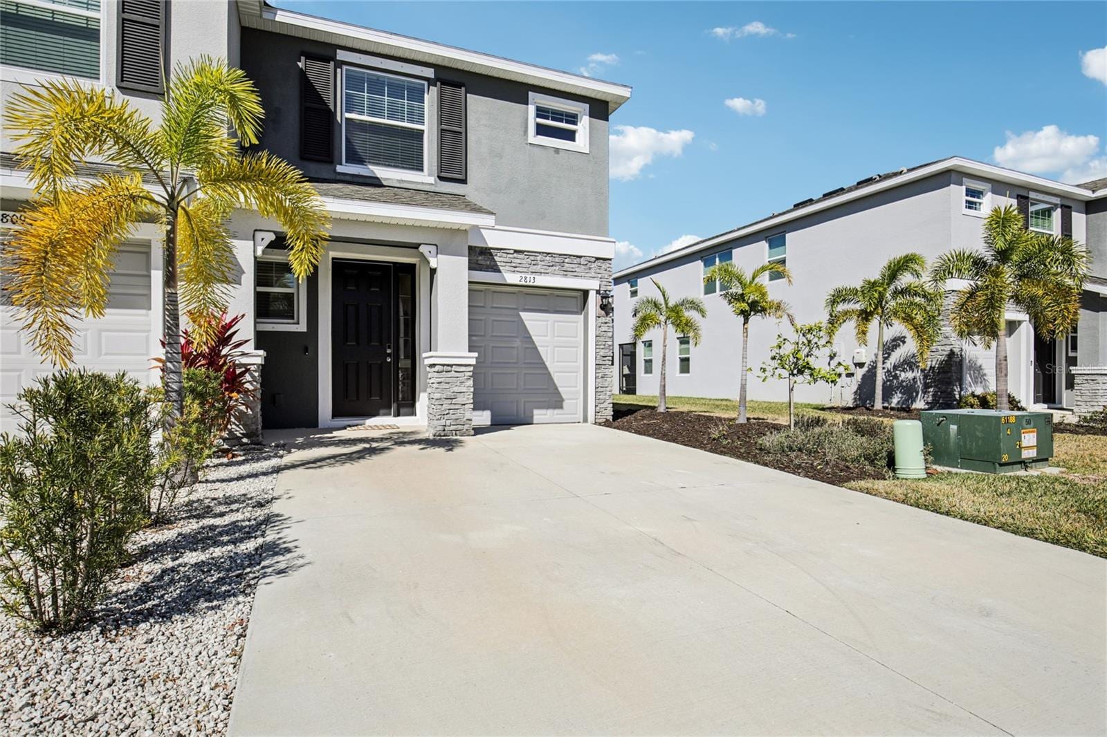 2813 Midnight Pearl Dr photo 3