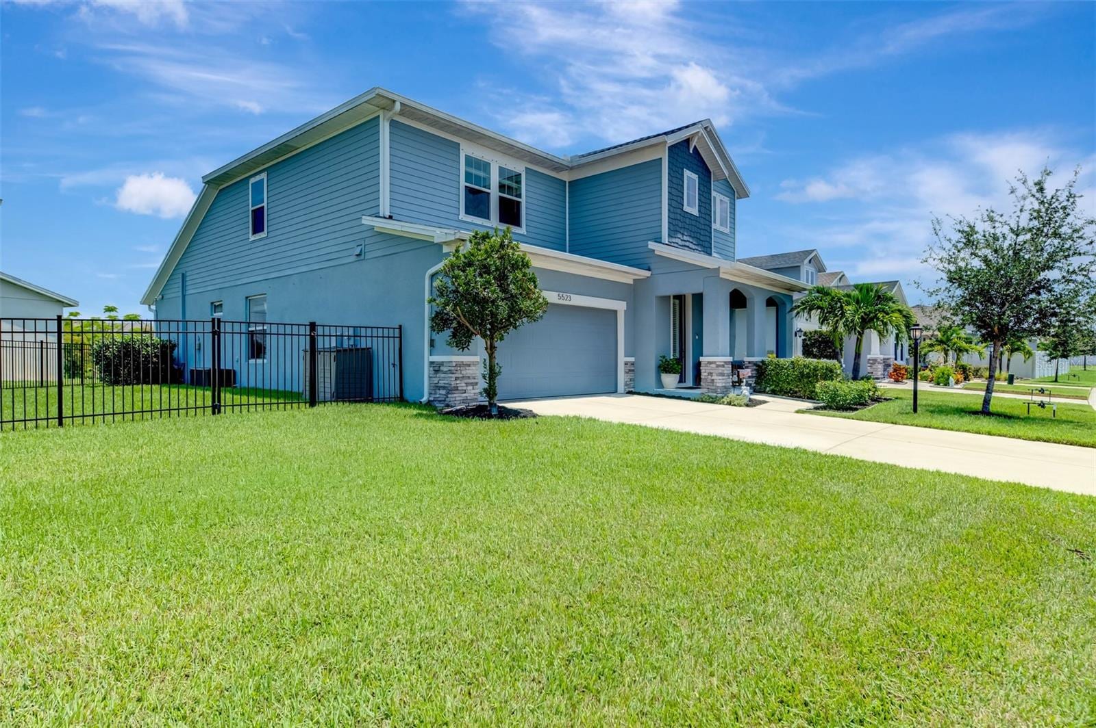 5523 Spanish Moss CV photo 2